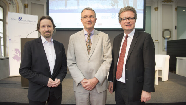 Dr. Ernst Sittinger, Dr. Michael Lüders ,Wissenschaftslandesrat Mag. Christopher Drexler Credit: Thomas Fischer